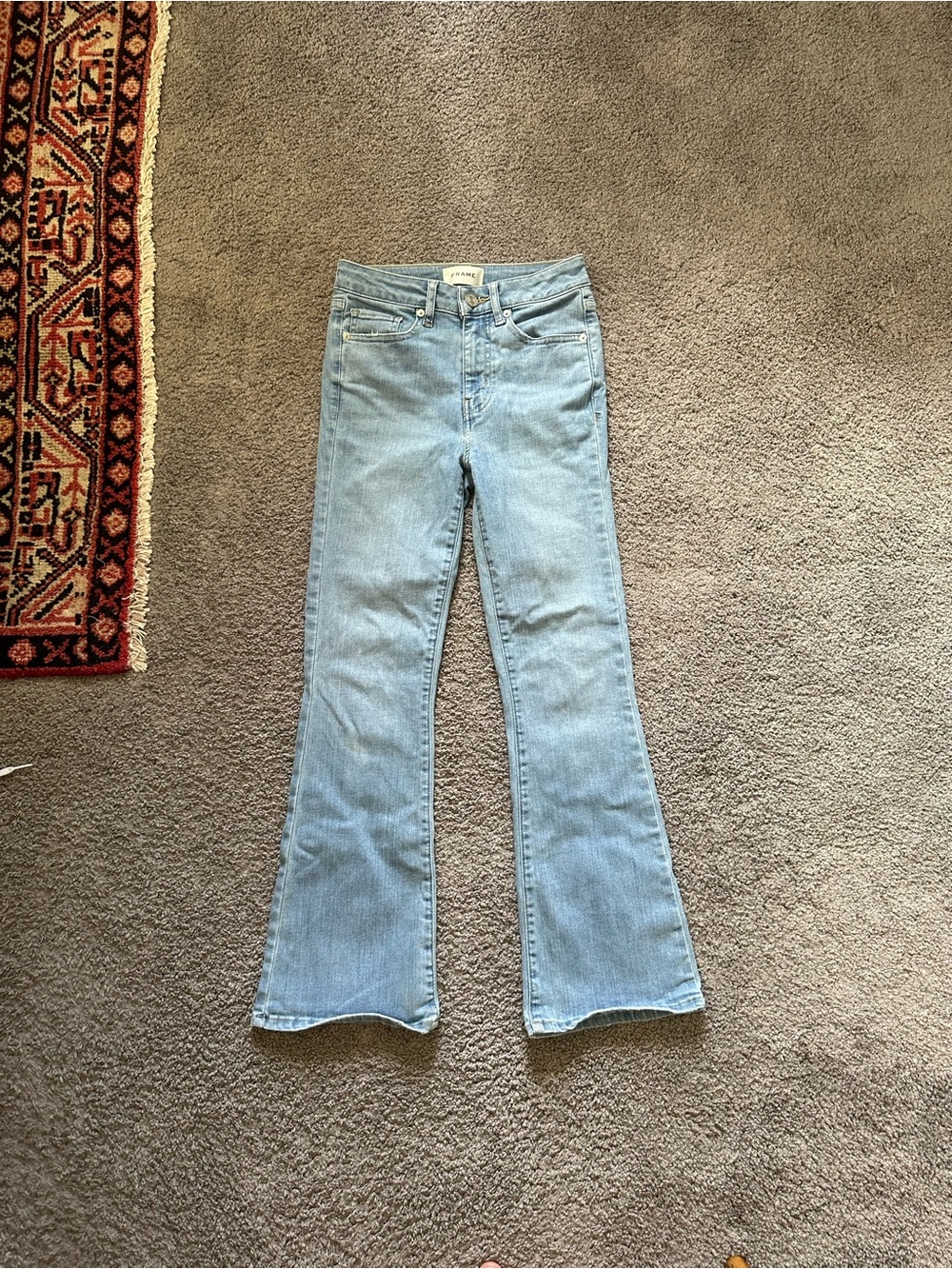Frame Le Crop Mini Boot Jeans